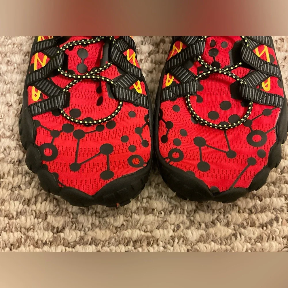 UBFEN Big Kids Water Shoes/Water Socks